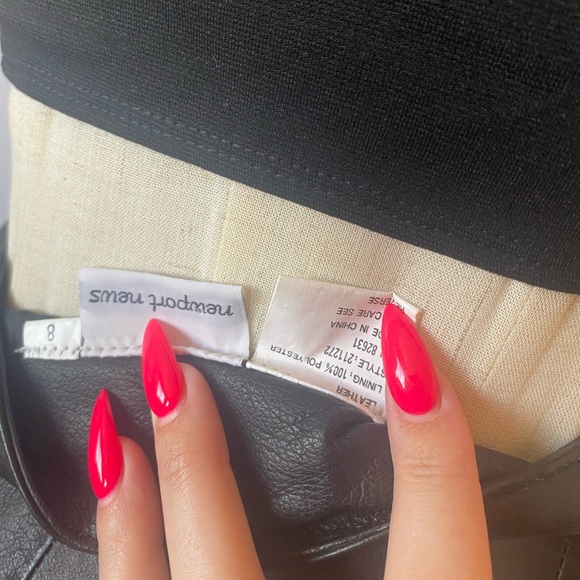 🪩SALE🪩VINTAGE 1990'S LEATHER BUTTON FRONT MINI SKIRT - Picture 5 of 5